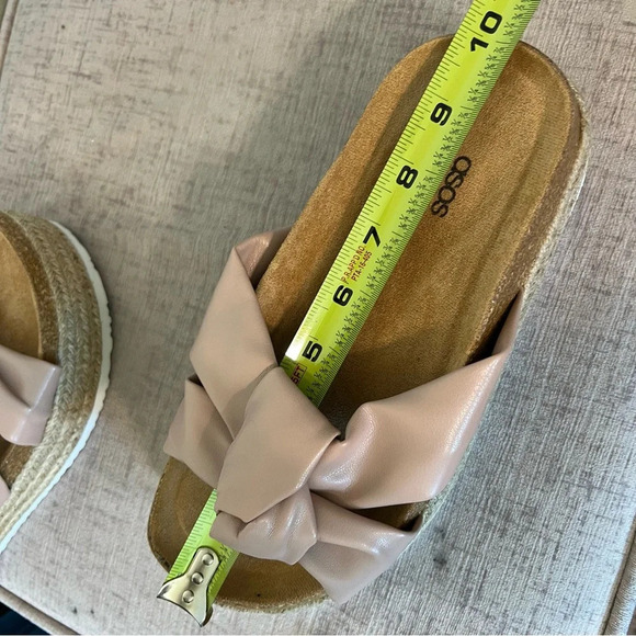 ASOS DESIGN Wide Fit Teegan Knotted Flatform Sandals in Beige Slip On Shoes Sz 8 - Picture 9 of 9